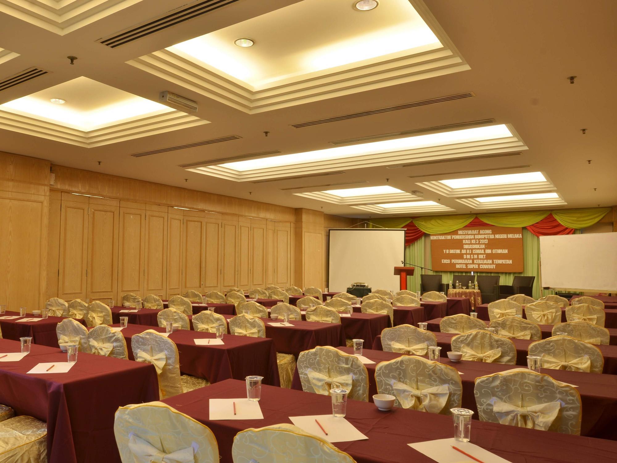 Hotel Super Cowboy Malacca Esterno foto