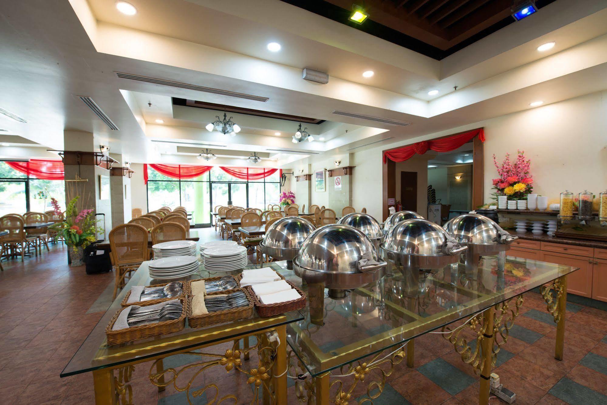 Hotel Super Cowboy Malacca Esterno foto